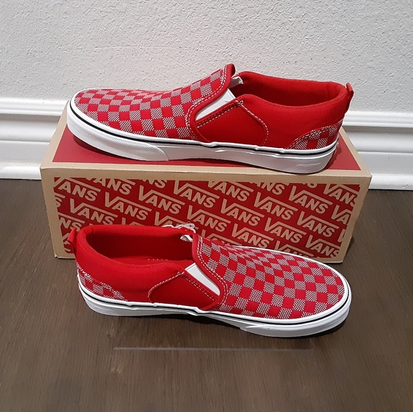 Vans - Picture 2 of 5